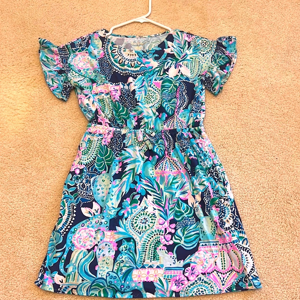 Lilly Pulitzer girls knee length dress. Size XL 12-14